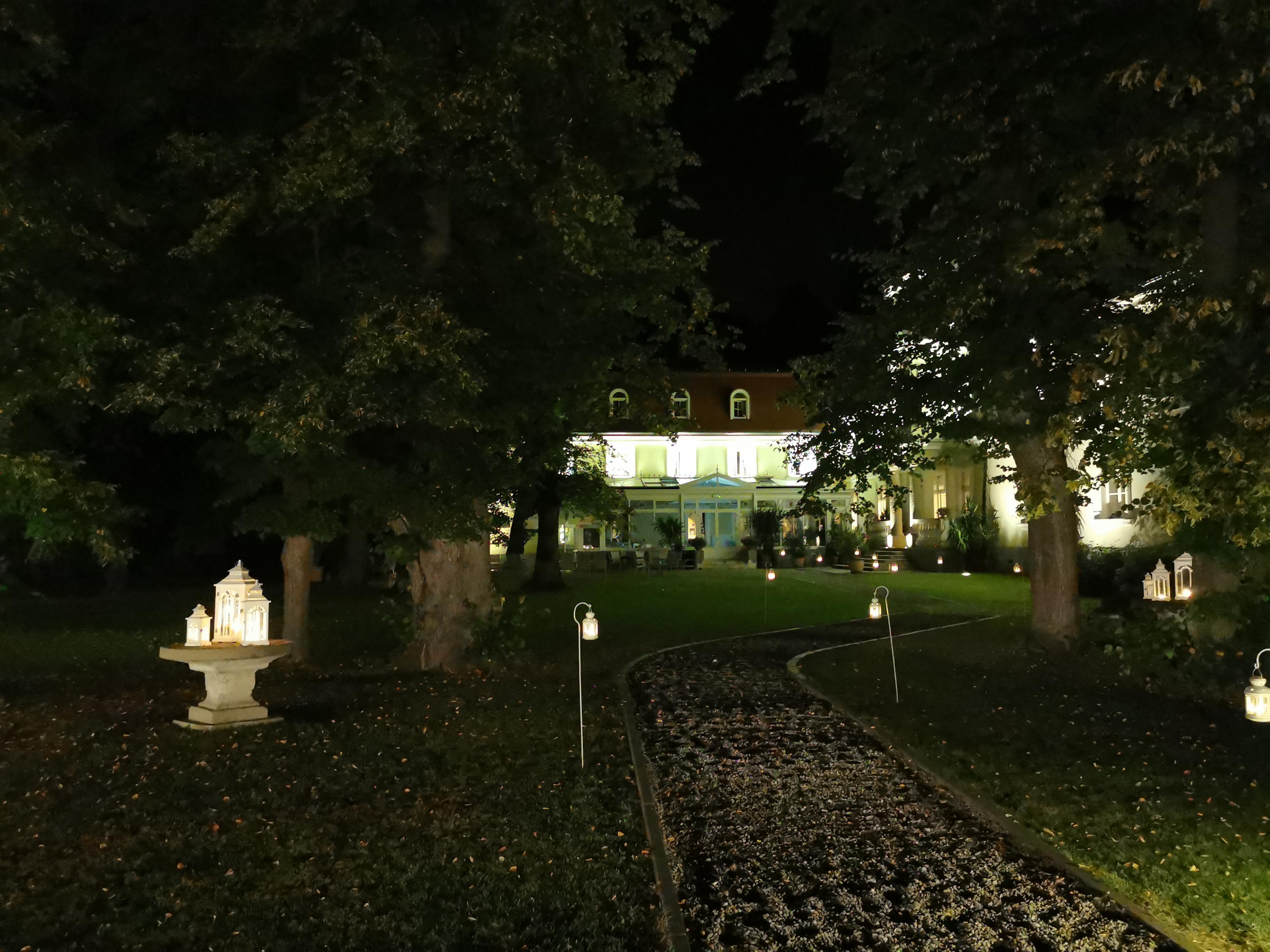 Dwor Sierakow Hotel Exterior foto