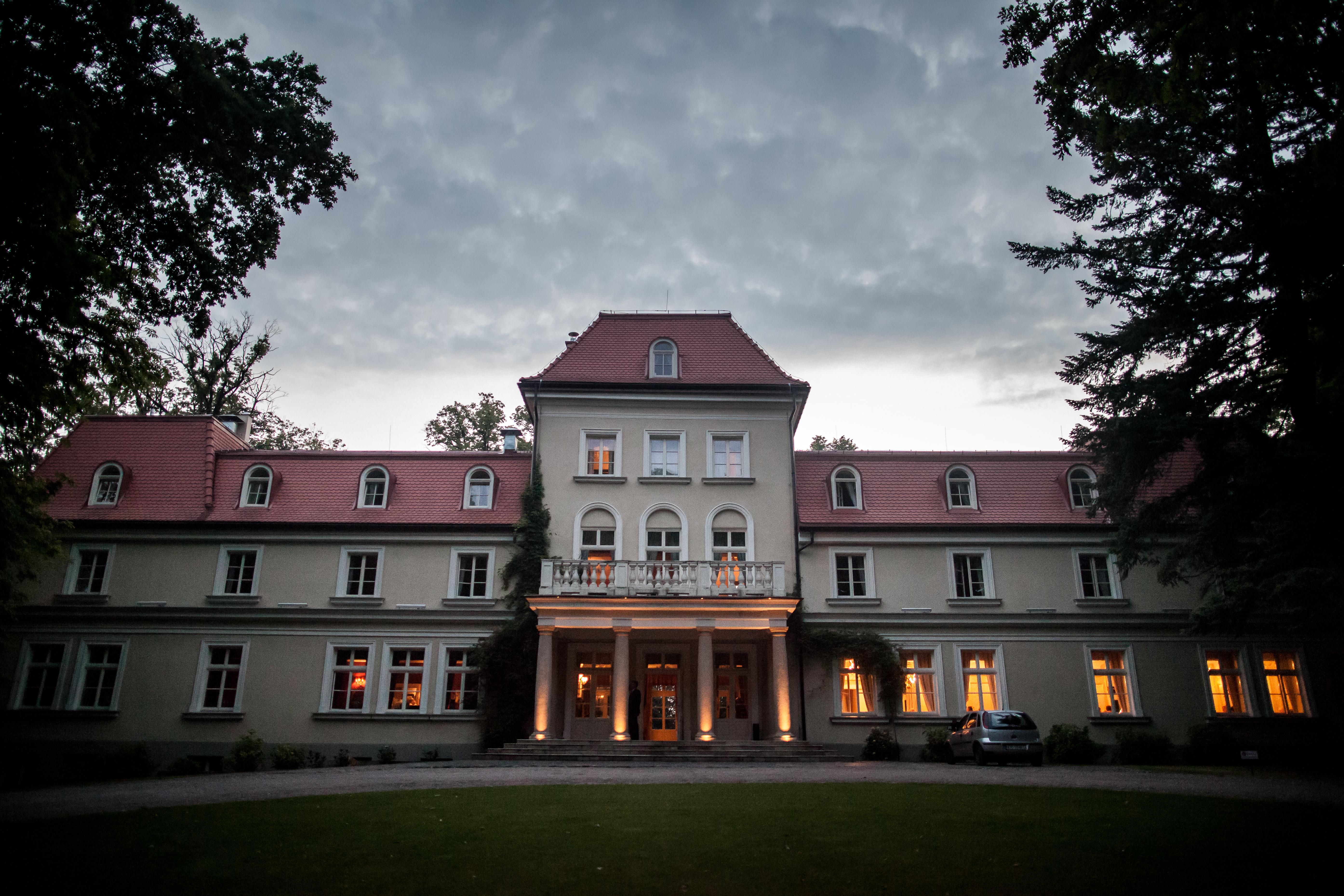 Dwor Sierakow Hotel Exterior foto